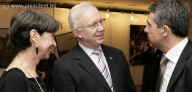 15.11.2012 г. Президентът Росен Плевнелиев откри в НДК изложбата “Chances.Choices.Changes” по повод 20-годишнината на партньорството на България с Групата на Световната банка. 