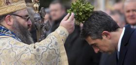 Президентът Плевнелиев присъства на Богоявление на ритуала по освещаването на бойните знамена и знамената светини на Българската армия. Държавният глава прие почетния караул и положи венец пред Паметника на Незнайния воин в столицата.