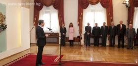 Президентът Росен Плевнелиев удостои шестима видни общественици с висши държавни отличия.