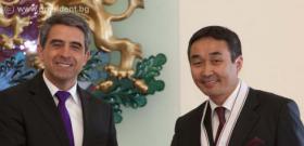  Президентът Росен Плевнелиев удостои с орден „Мадарски конник“ I степен на посланика на Монголия Церендорж Ганхуяг по повод окончателното му отпътуване от страната.