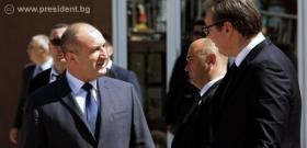 Българският държавен глава беше посрещнат в Цариброд от сръбския си колега Александър Вучич