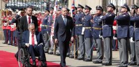 Церемония по посрещане на президента Румен Радев с военни почести в Пражкия замък Храдчани