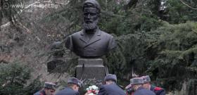 6 януари 2013 г. Вицепрезидентът Маргарита Попова взе участие в тържественото отбелязване на 165-годишнината от рождението на Христо Ботев пред паметника на поета-революционер в Борисовата градина в столицата.