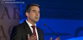 Президентът Росен Плевнелиев участва в церемонията по връчване на годишните награди за наука „Питагор”. Държавният глава връчи Голямата награда „Питагор“ в категорията за млад учен.