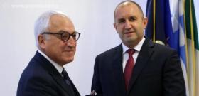 Връчване на почетния знак на президента на Европейската организация за публично право за нейния принос в утвърждаването на правовата държава 