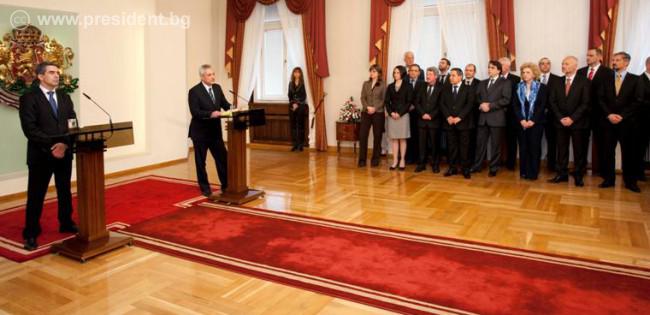 Президентът Росен Плевнелиев обяви министър-председателя и състава на служебното правителство.